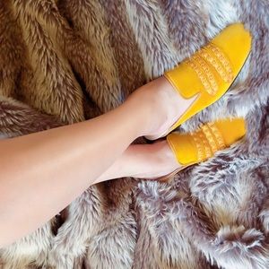 Stubbs & Wootton Private Stock Mule in Gold Velvet